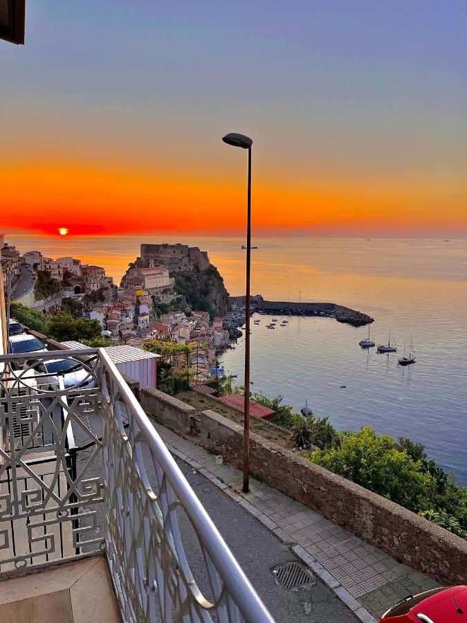 Nel Blu Dipinto Di Blu Scilla Exterior foto