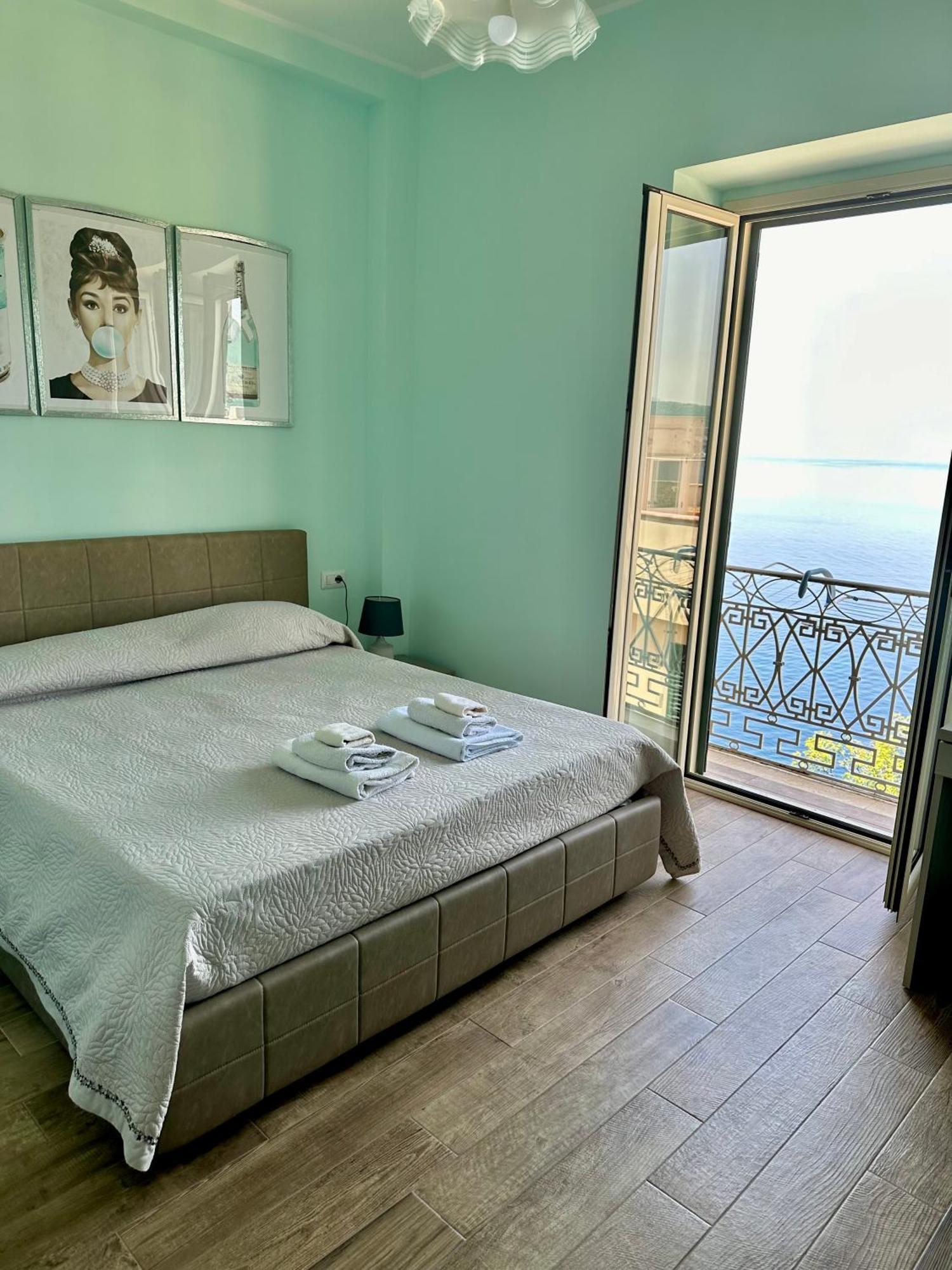 Nel Blu Dipinto Di Blu Scilla Exterior foto